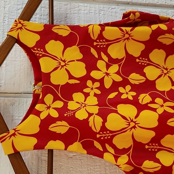 LIU LOVE Hawaii Hibiscus Red Yellow Floral One Piece Swimsuit Beach Medium - Picture 2 of 8